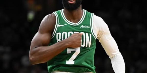 九游体育-绿凯拒23分逆转！布朗30+8全队第一，湖人旧将30+4尽力，怀特27+5