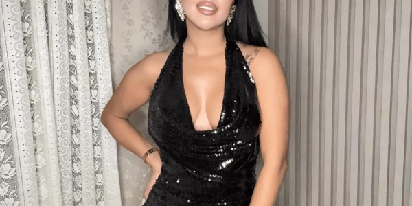 九游体育APP-一位单亲妈妈因长相酷似乔治娜，一夜之间在网络上爆红